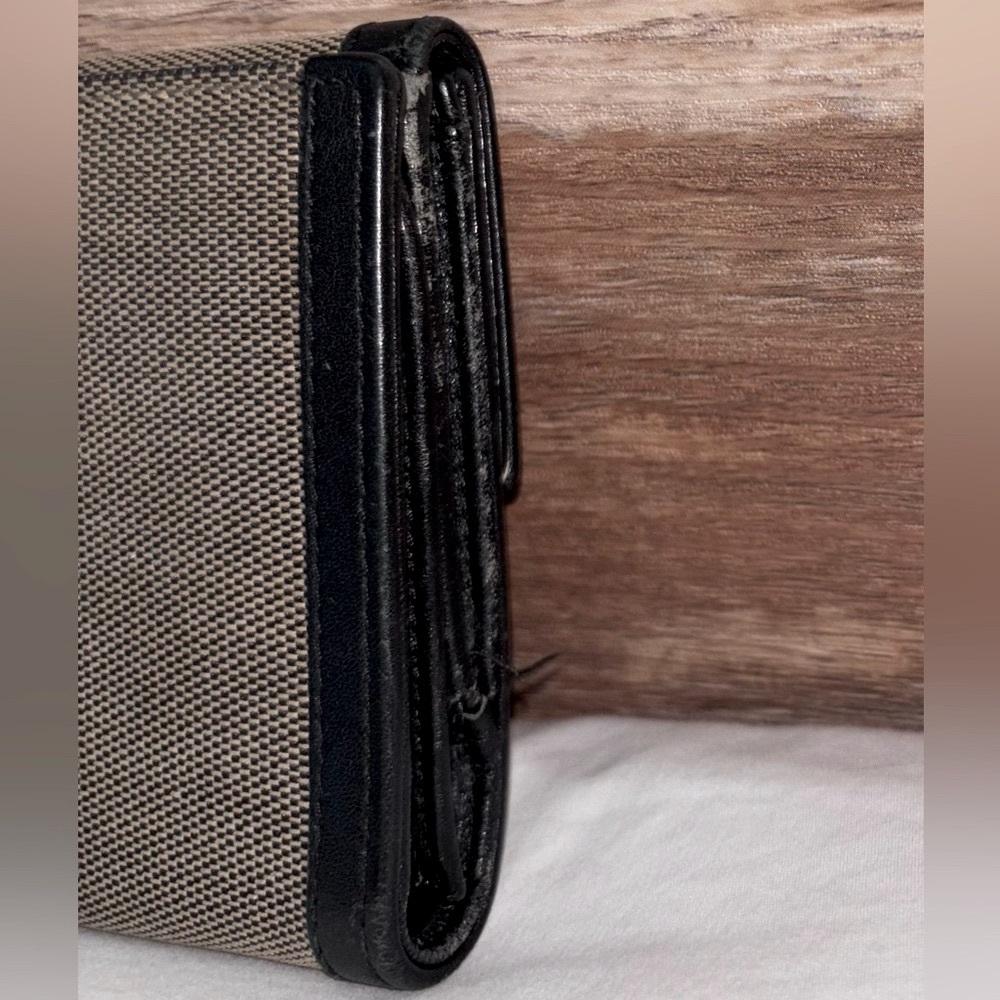 Gucci Vintage Tan Canvas with Black Leather Long Wallet - Picture 3 of 9